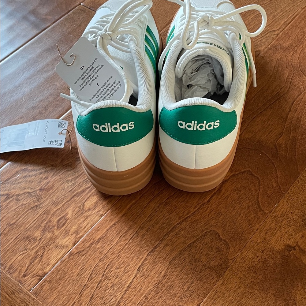 Adidas White and Green Sneakers with Gum Sole - Picture 5 of 5